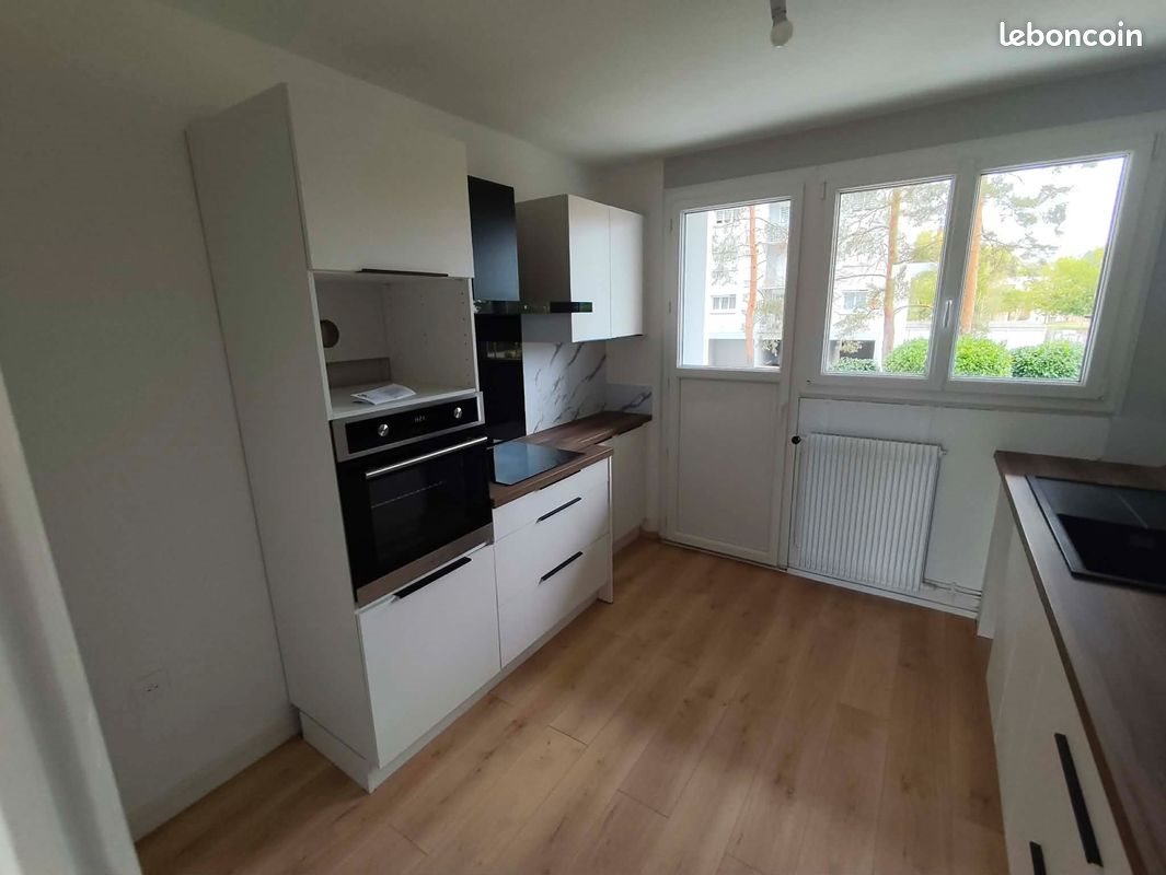 Appartement à louer, 90m², Lucé