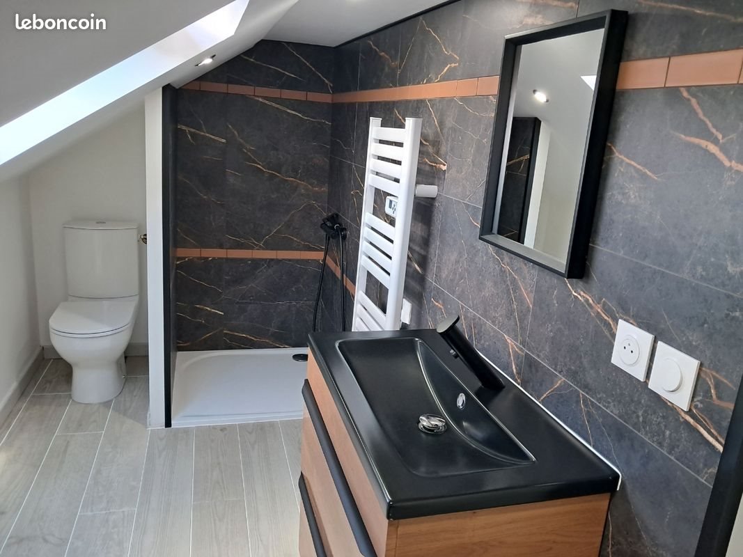 Maison à louer, 105m², Vitry-en-Charollais