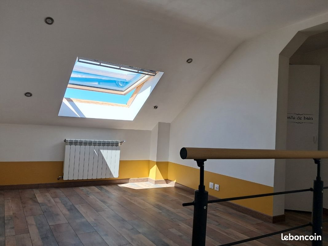 Maison à louer, 105m², Vitry-en-Charollais