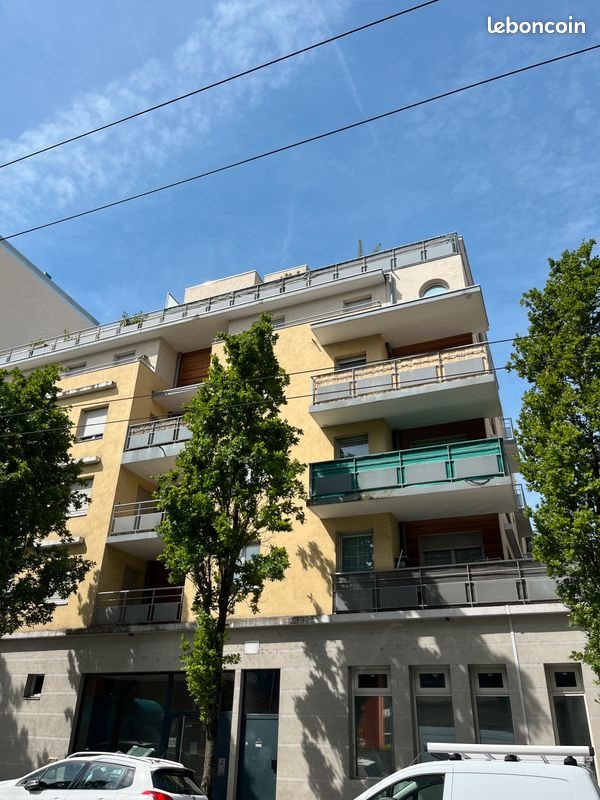 Appartement à louer, 82m², Saint-Etienne