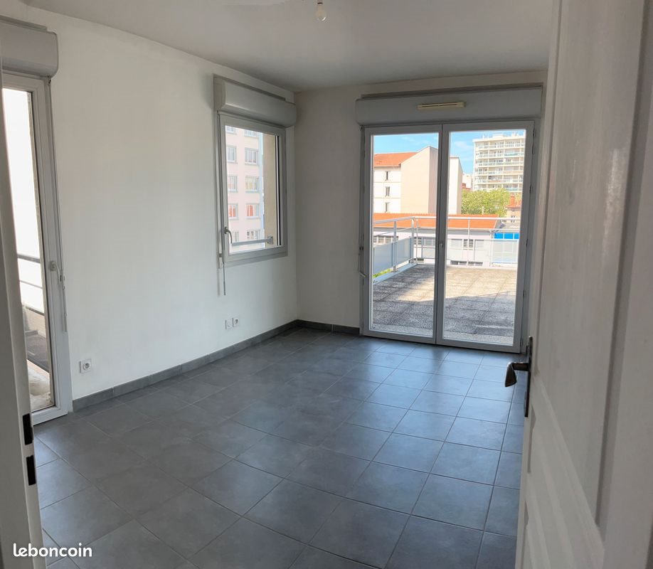 Appartement à louer, 82m², Saint-Etienne