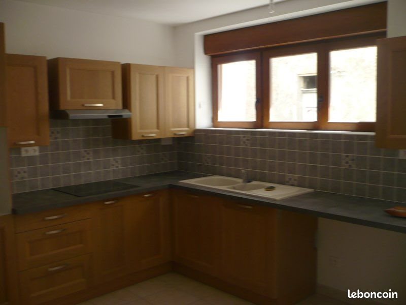 Maison à louer, 75m², Ouveillan