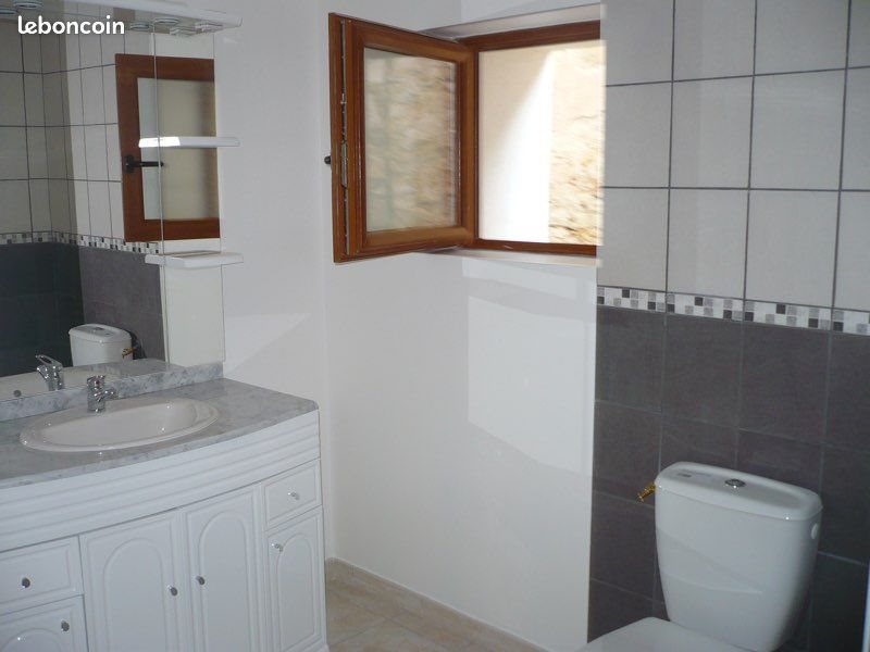 Maison à louer, 75m², Ouveillan