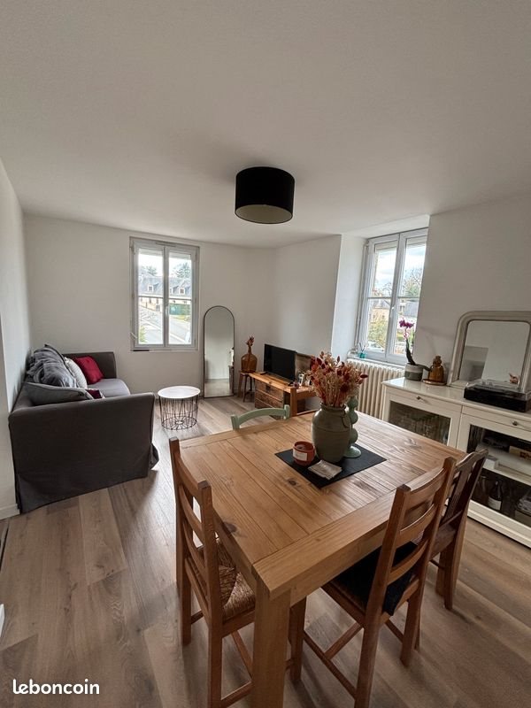 Appartement à louer, 41m², Montsûrs