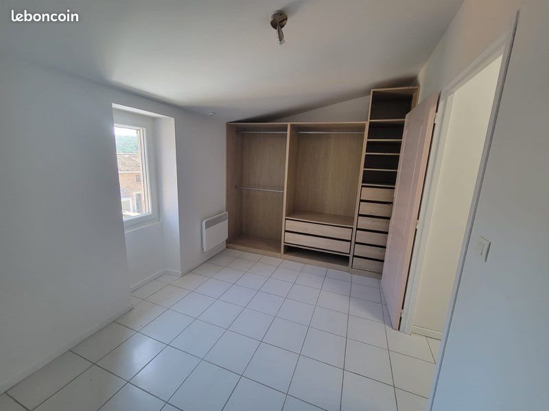 Maison à louer, 60m², Faugères