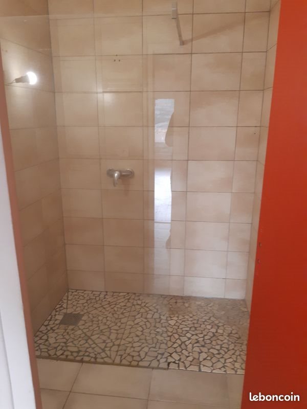 Appartement à louer, 63m², Montrottier
