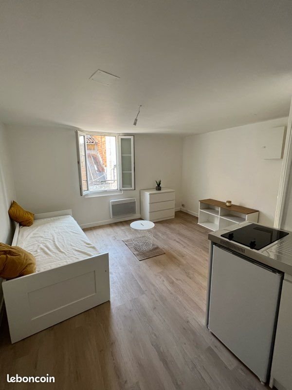 Appartement à louer, 18m², Niort