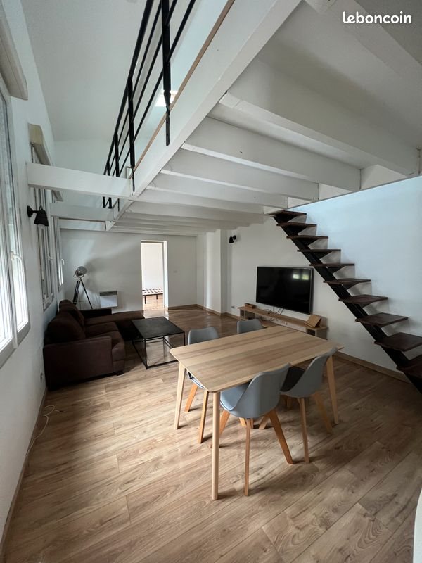 Appartement à louer, 80m², Bordeaux