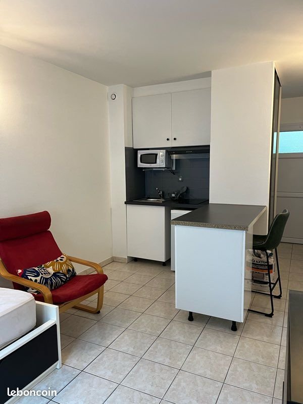 Appartement à louer, 18m², Saint-Nazaire
