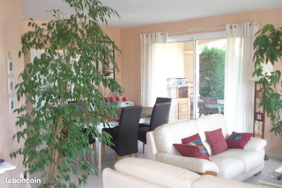 Maison à louer, 130m², Pujols