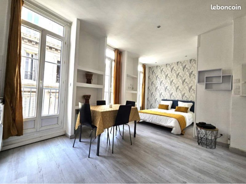 Appartement à louer, 25m², Marseille 6ème
