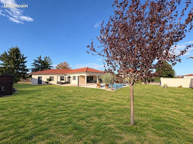 Maison à vendre, 140m², Renaison