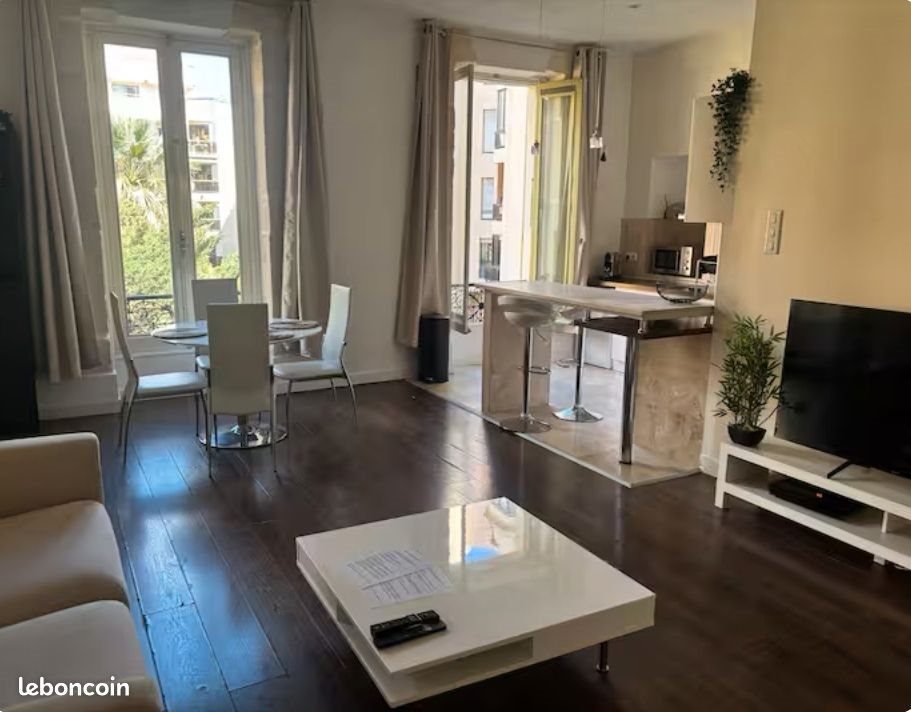 Appartement à louer, 56m², Nice