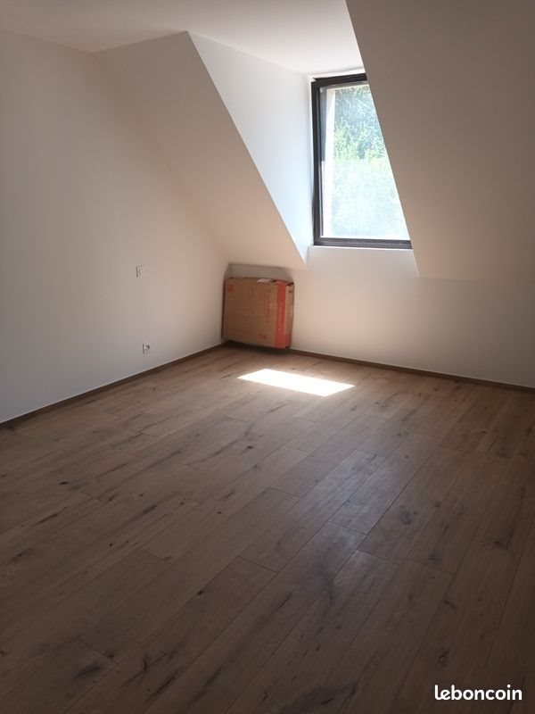 Maison à louer, 137m², Saint-Jean-Brévelay