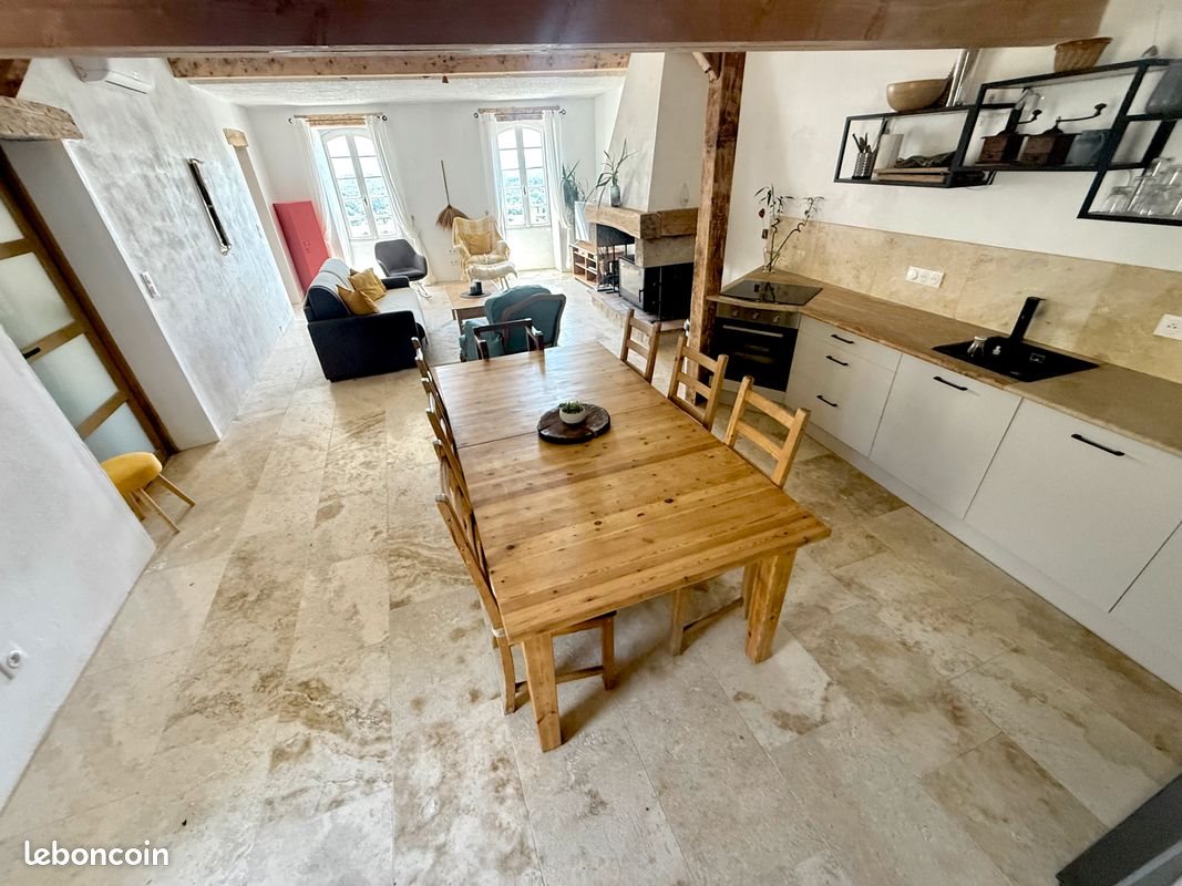 Appartement à louer, 130m², Vézénobres