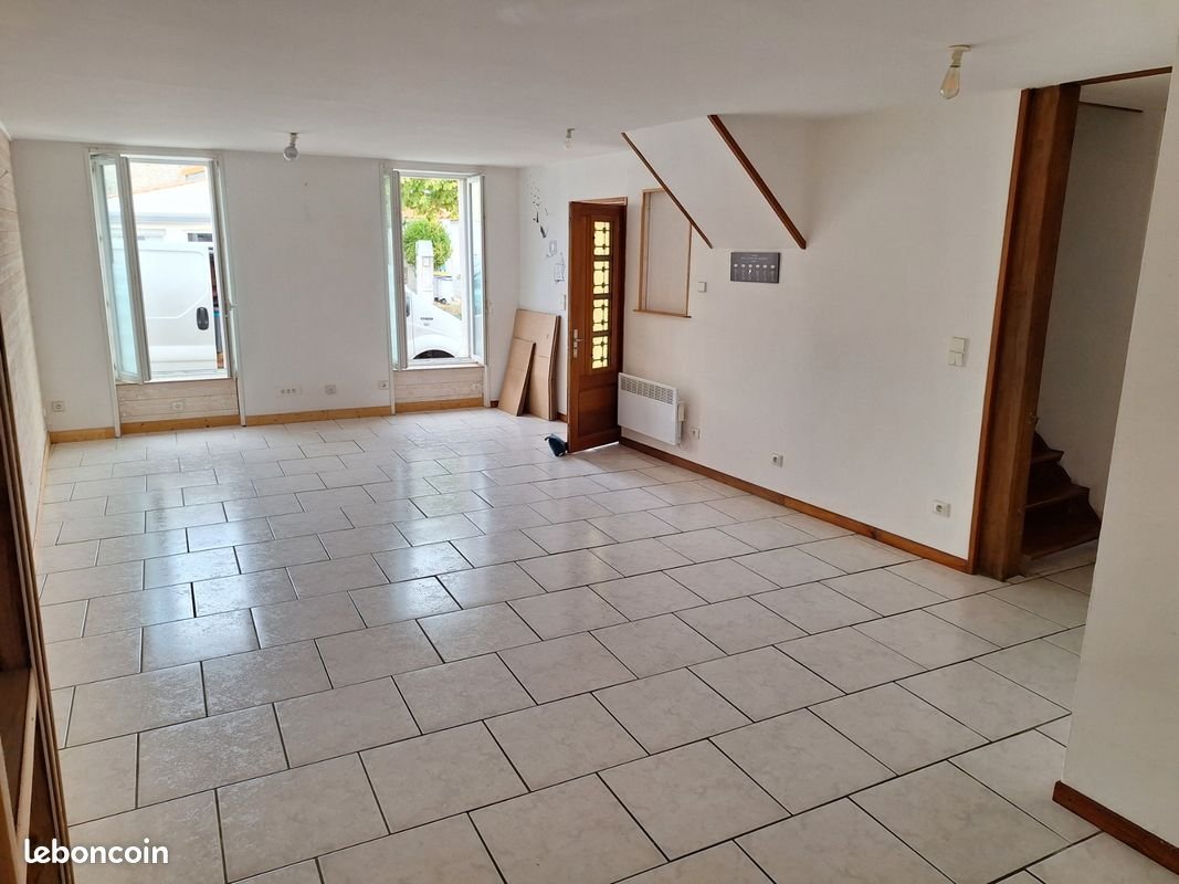Maison à louer, 95m², Rochefort