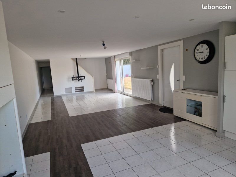Maison à louer, 130m², Château-Larcher