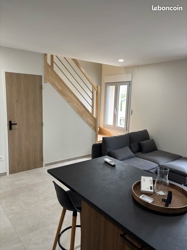 Appartement à louer, 43m², Saint-Priest