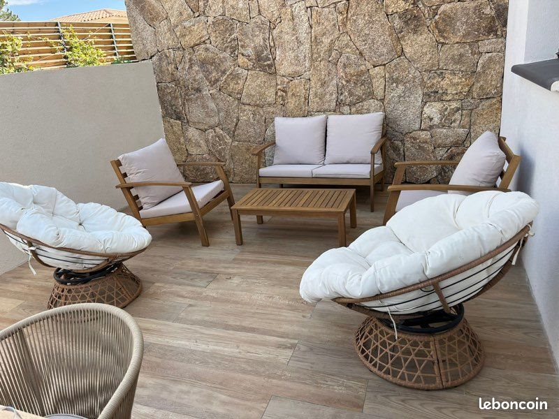 Appartement à louer, 70m², Lecci