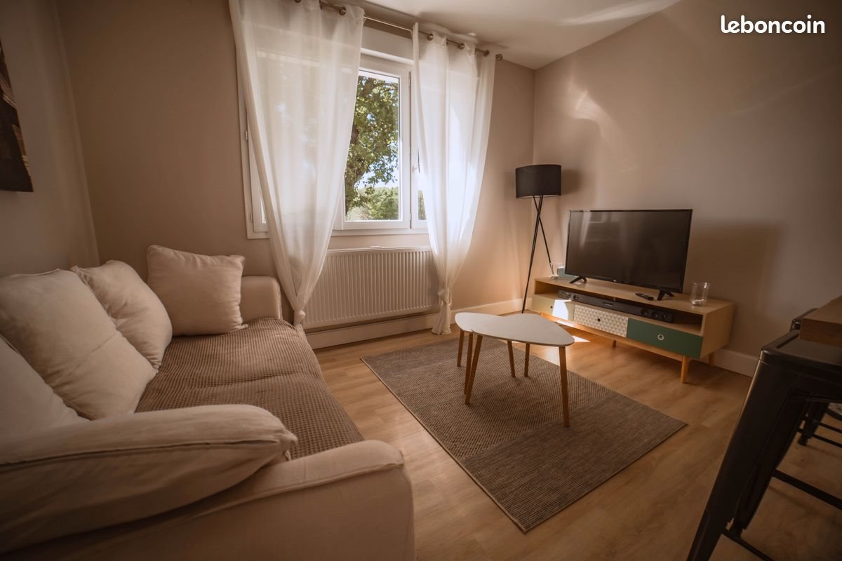 Maison à louer, 60m², Aubenas