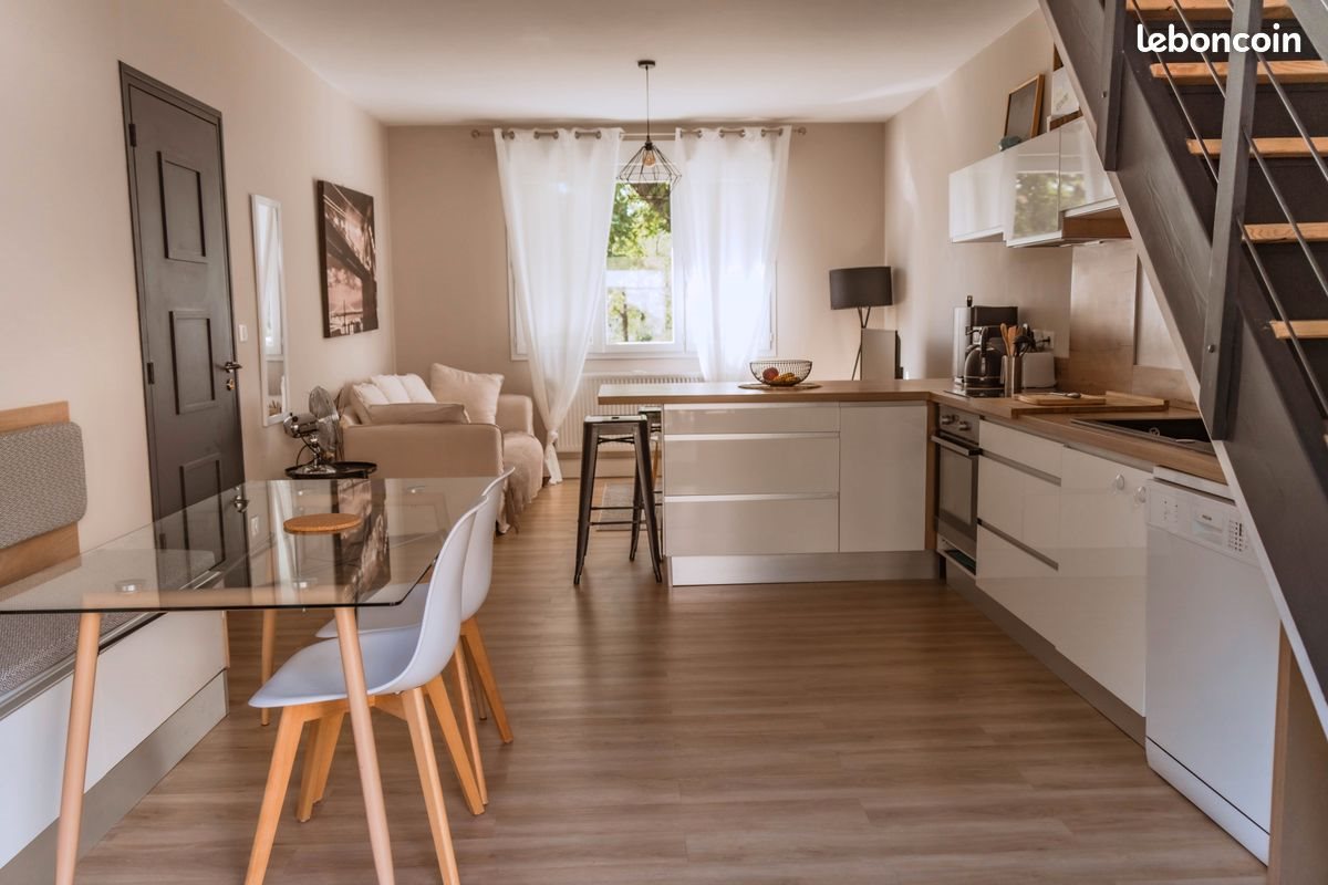Maison à louer, 60m², Aubenas