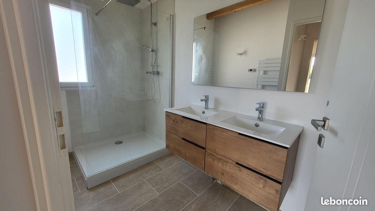 Maison à louer, 115m², Saint-Benin-d'Azy