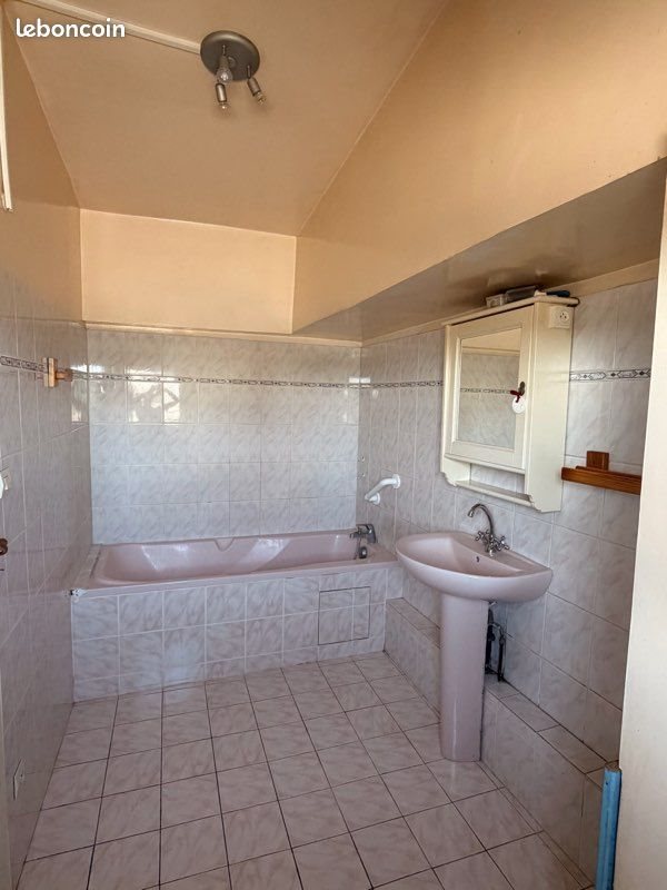 Appartement à vendre, 75m², Cerny