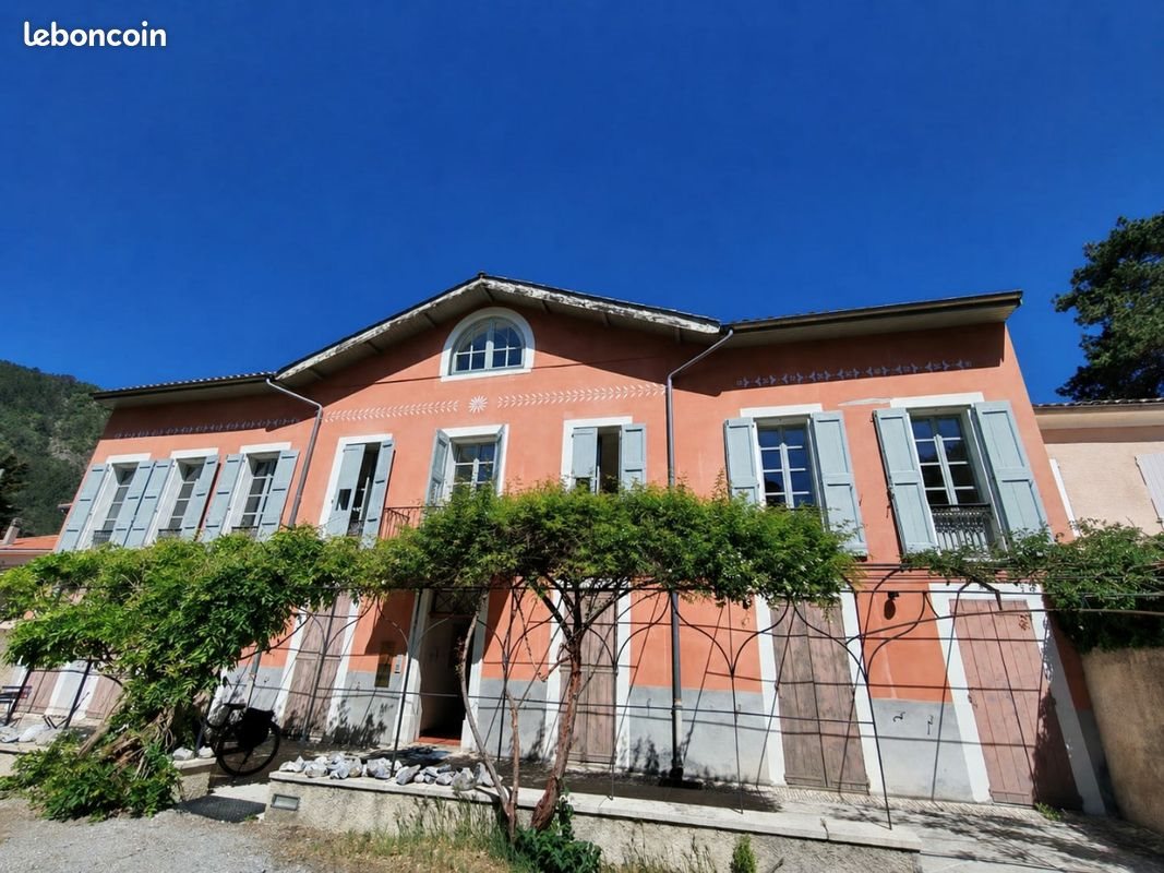 Appartement à louer, 120m², Digne-les-Bains
