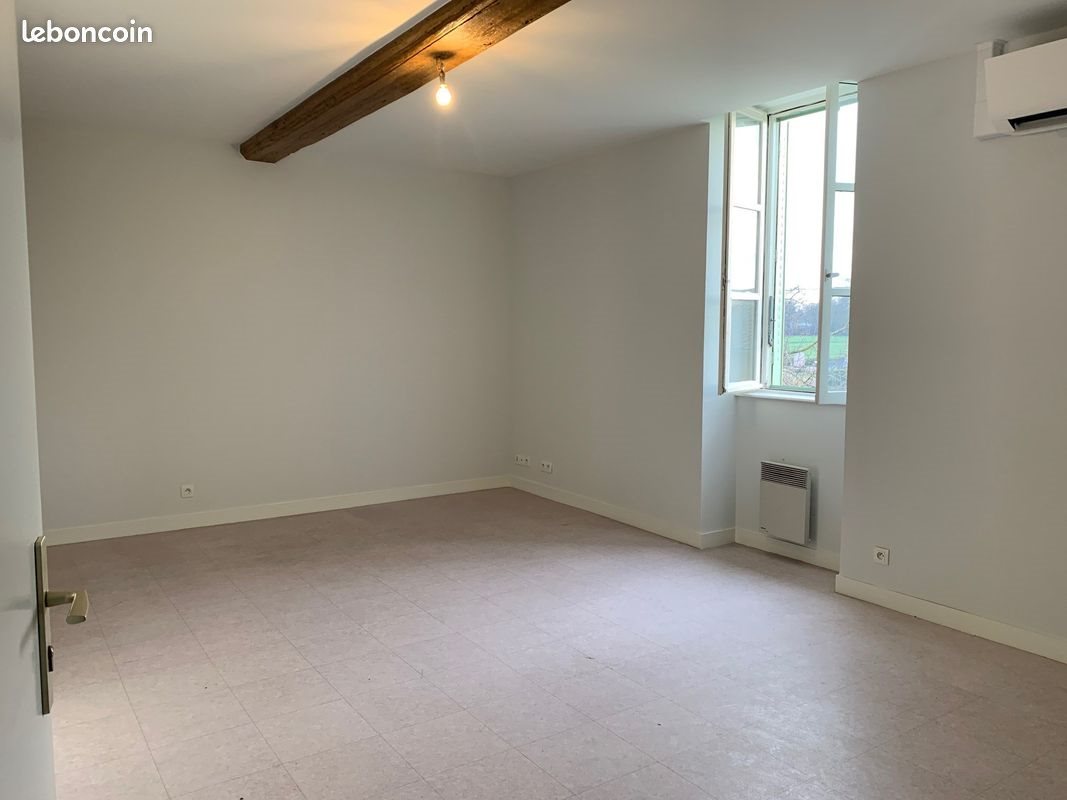 Appartement à louer, 42m², Crottet