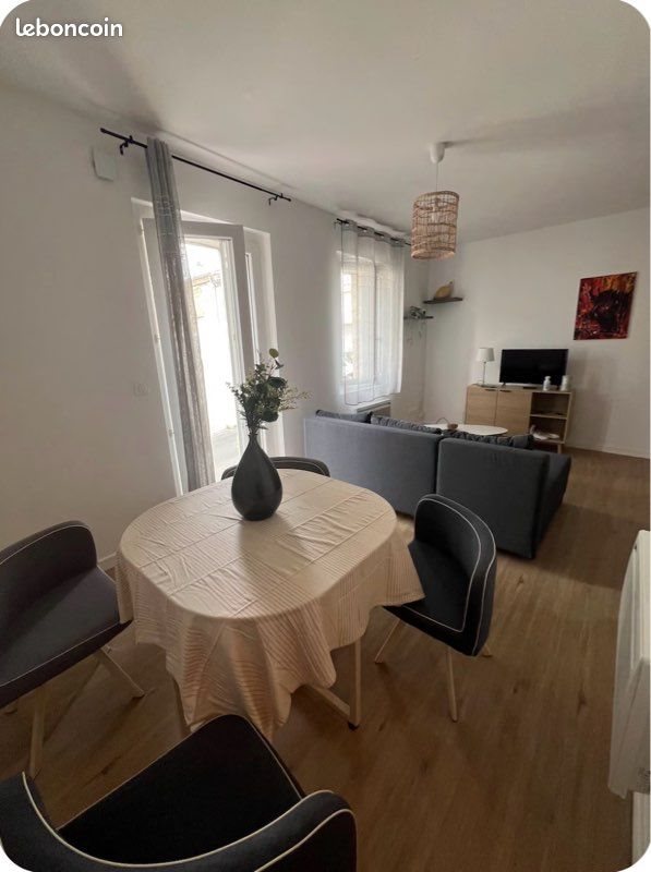 Appartement à louer, 40m², Castries