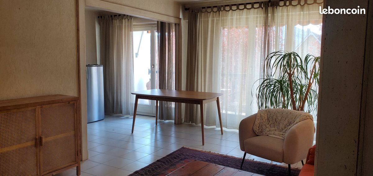 Appartement à louer, 78m², Annemasse