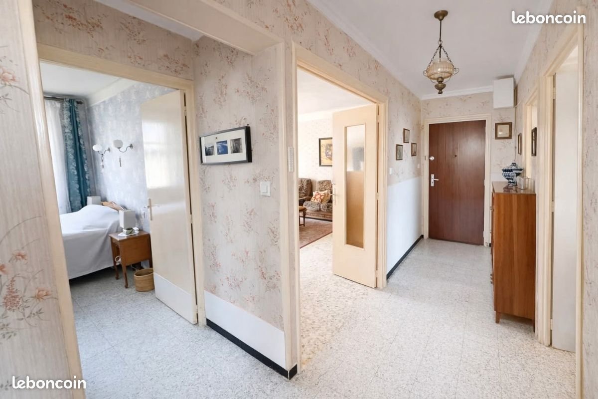Appartement à louer, 73m², Ajaccio