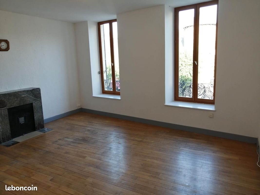 Appartement à louer, 55m², Espalion
