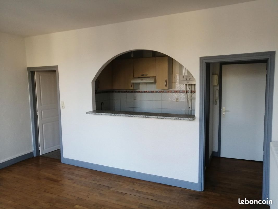 Appartement à louer, 55m², Espalion