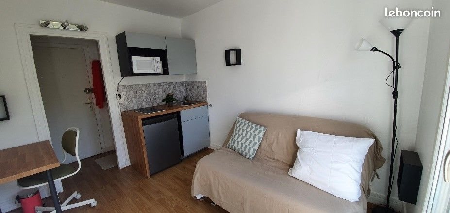 Appartement à louer, 12m², Versailles