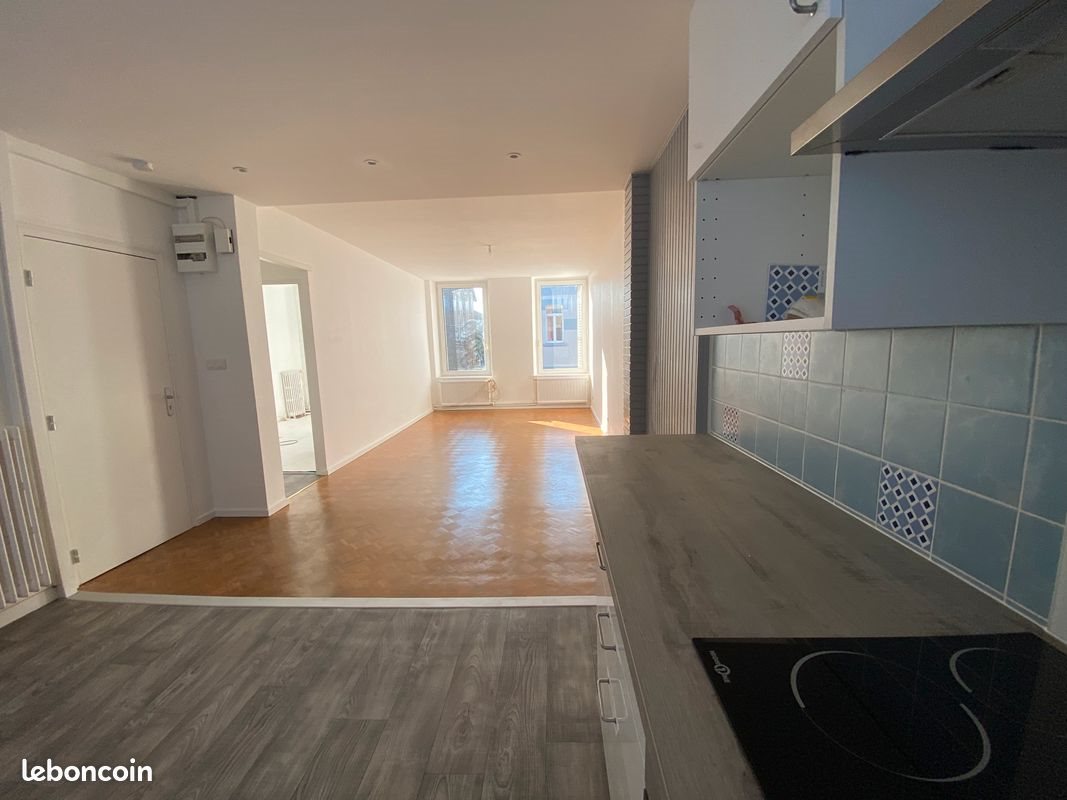 Appartement à louer, 91m², Piennes
