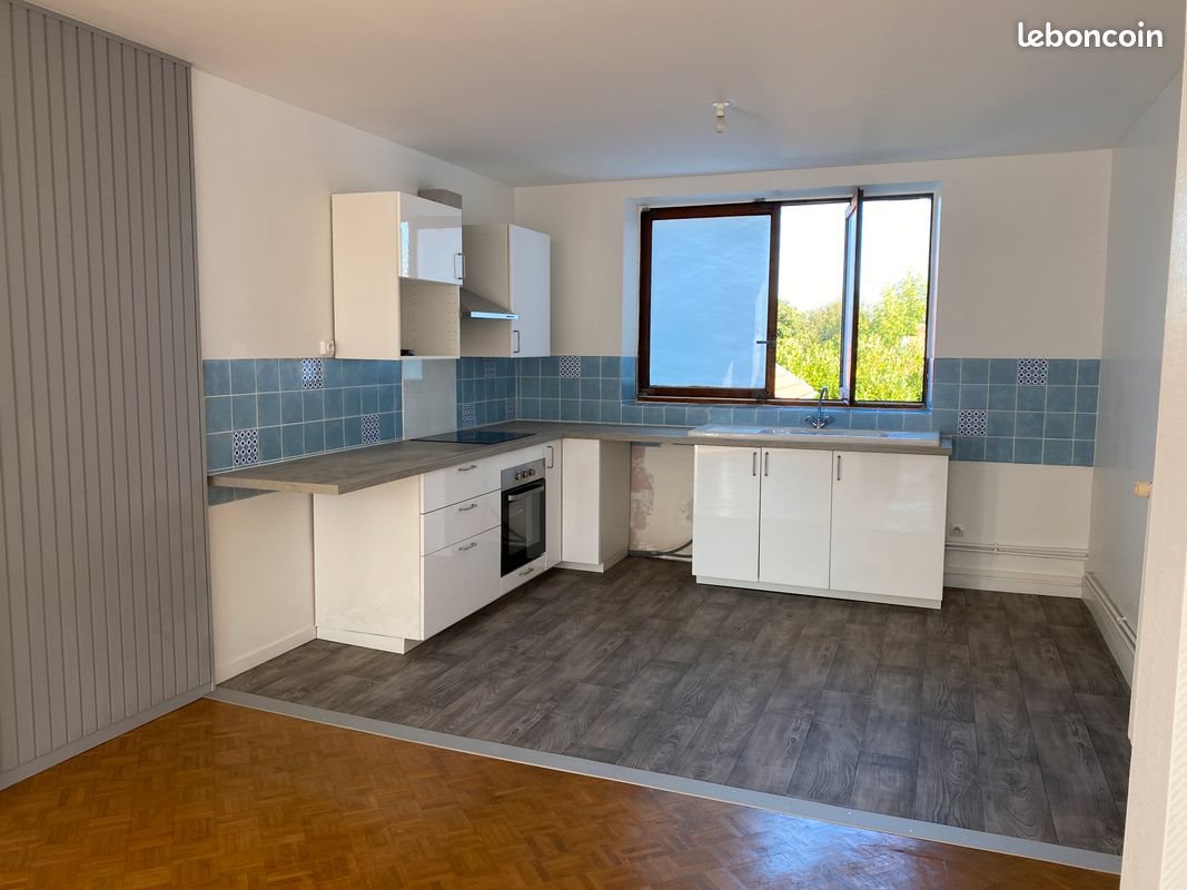 Appartement à louer, 91m², Piennes