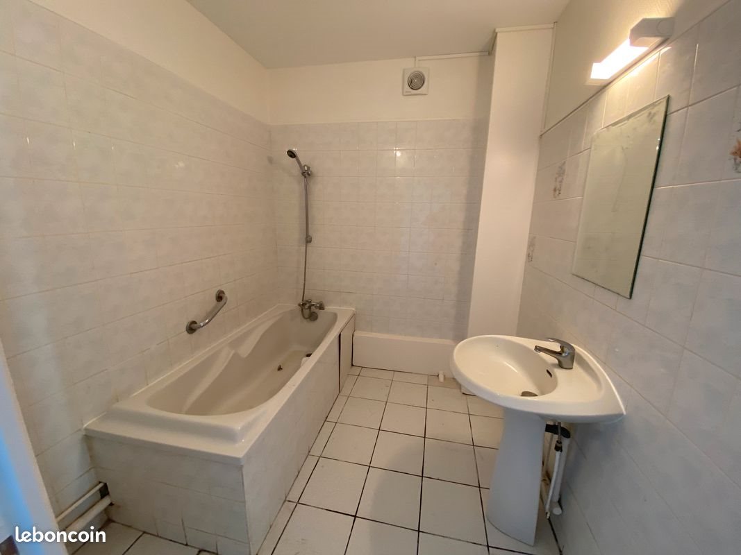 Appartement à louer, 91m², Piennes