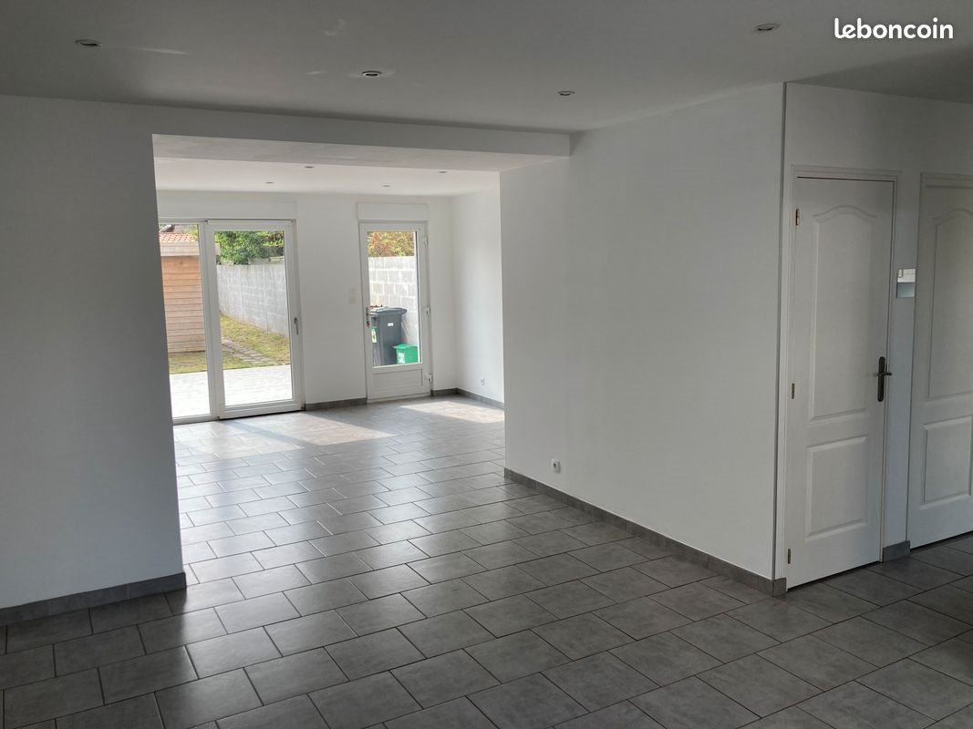 Maison à louer, 106m², Sangatte