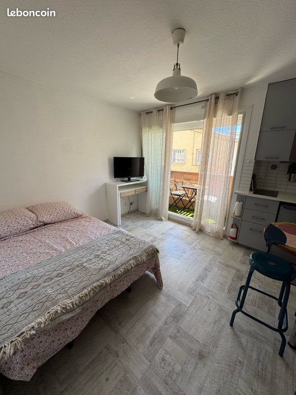 Appartement à louer, 18m², Sète