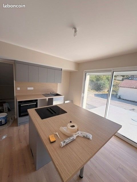 Appartement à louer, 84m², La Cluse-et-Mijoux