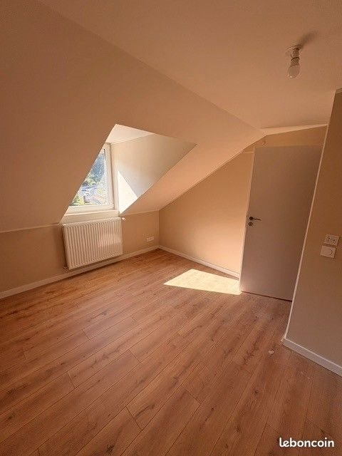 Appartement à louer, 84m², La Cluse-et-Mijoux