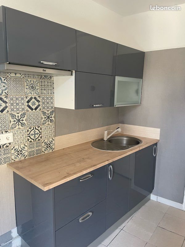 Appartement à louer, 31m², Nîmes