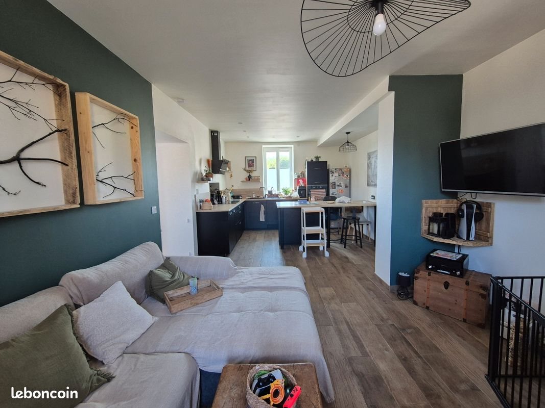 Maison à vendre, 150m², Pouilly-sous-Charlieu