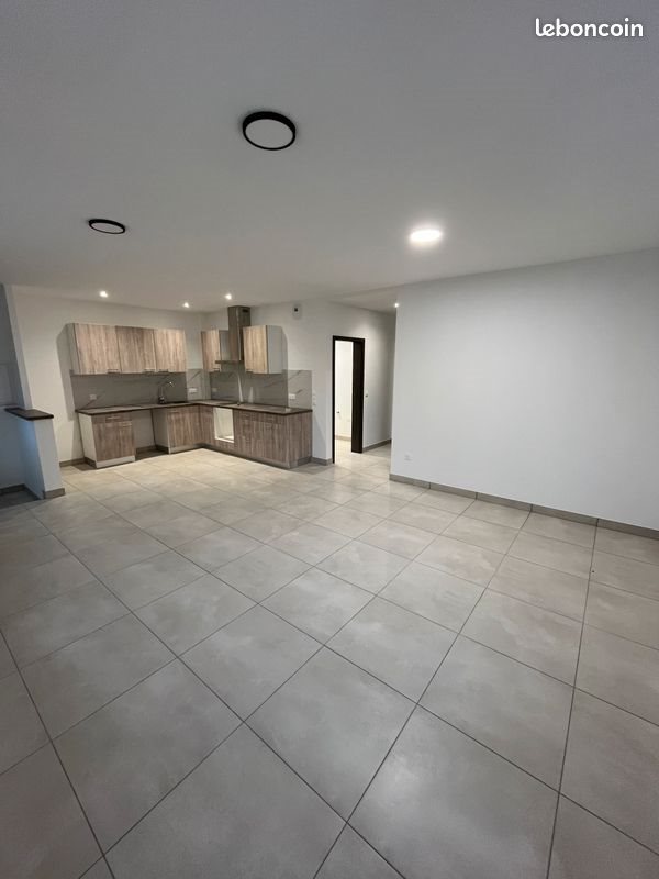 Appartement à louer, 71m², Wangen