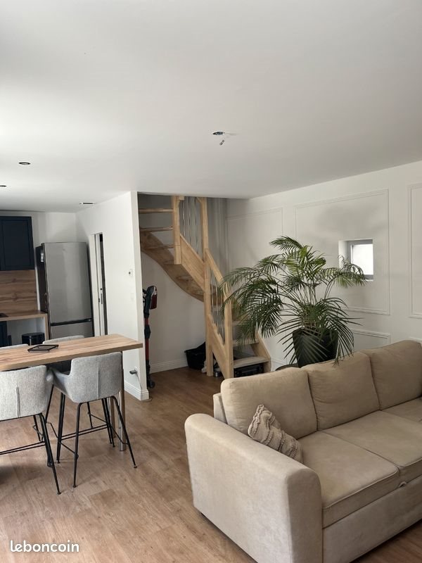 Maison à louer, 45m², Belleu