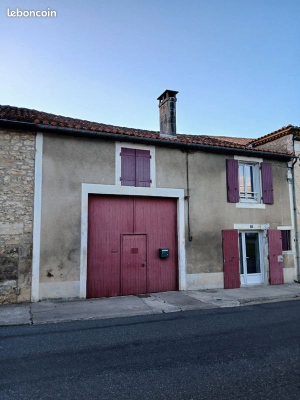 Maison à vendre, 85m², Chasseneuil-sur-Bonnieure
