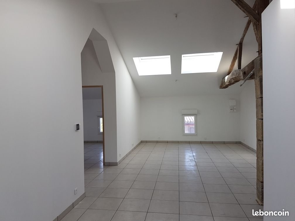 Appartement à louer, 77m², Saint-Médard-de-Guizières