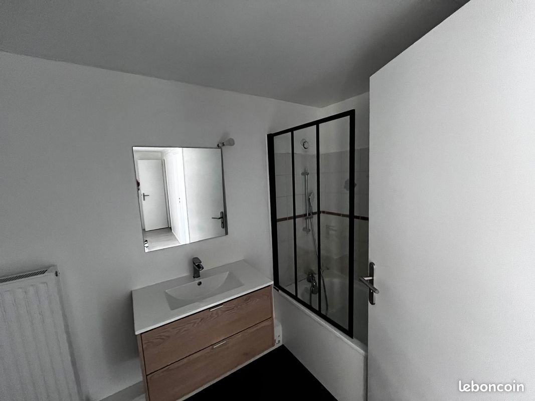 Appartement à louer, 95m², Malleloy