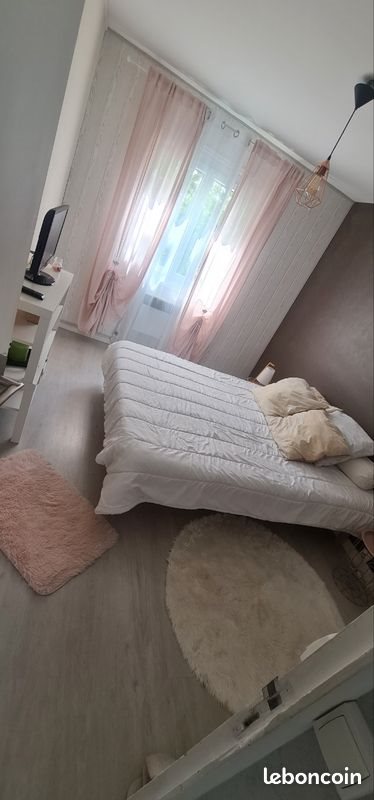 Appartement à louer, 69m², Rochefort